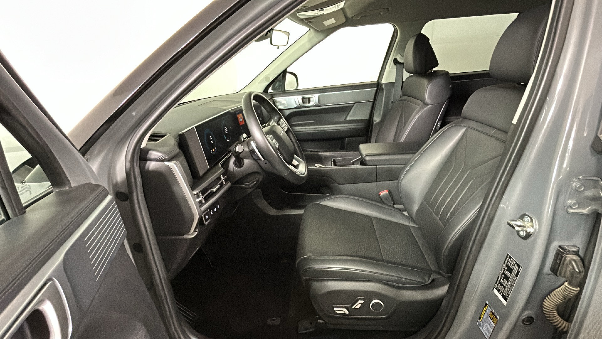 Used 2024 Hyundai Santa Fe SEL AWD/4WD image 14