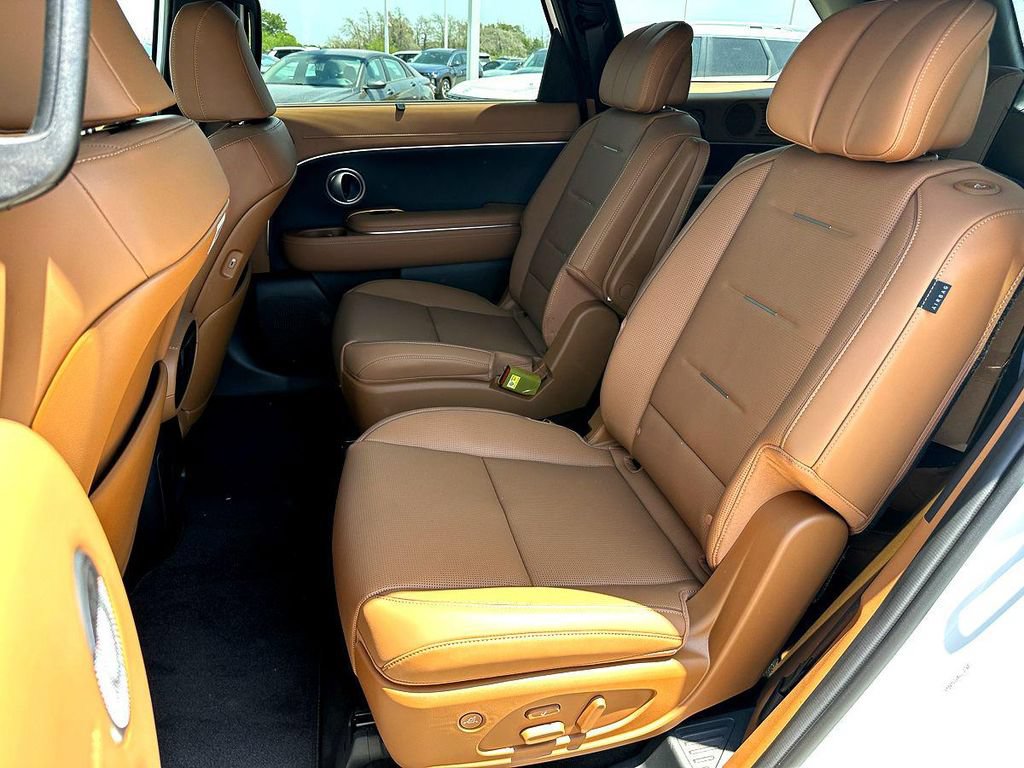 New 2027 Hyundai Palisade Calligraphy FWD image 15