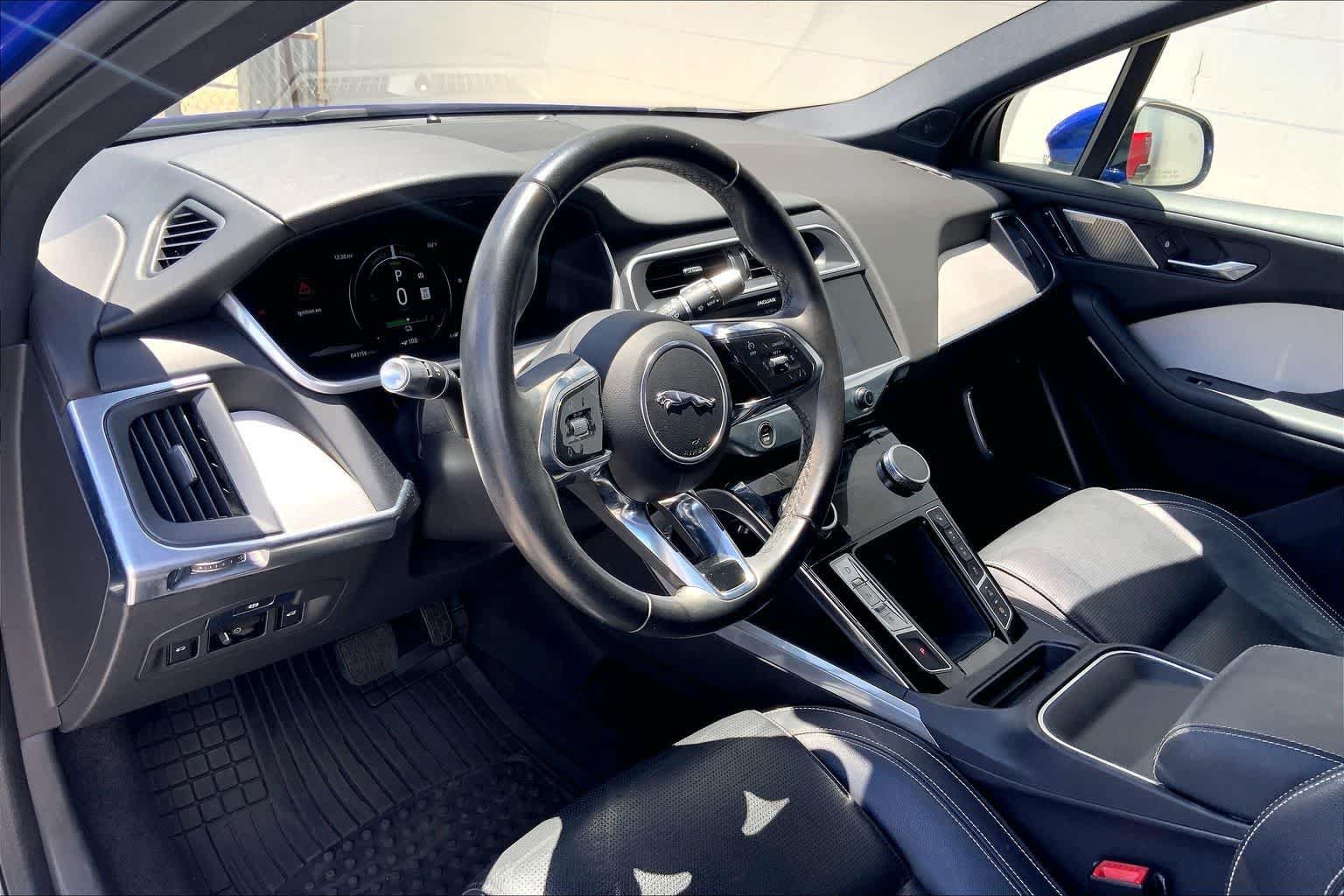 Used 2020 Jaguar I-PACE SE AWD/4WD image 2