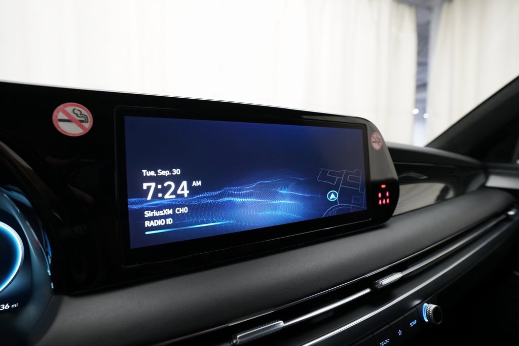 Used 2024 Hyundai Palisade Calligraphy image 6