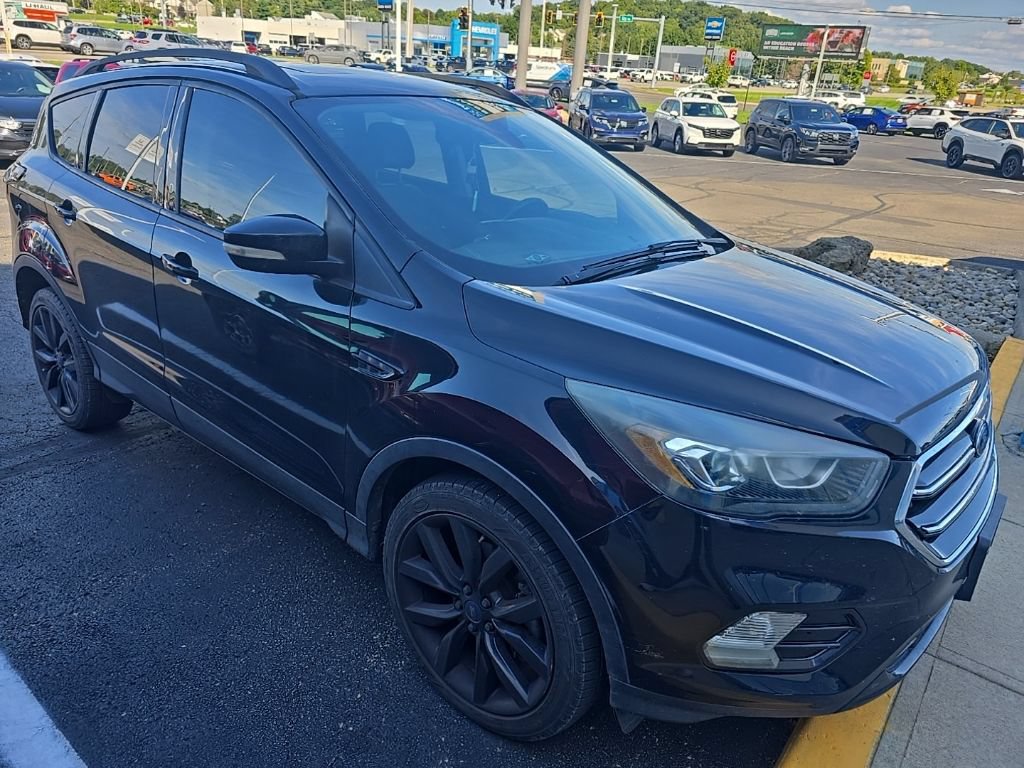 Used 2017 Ford Escape Titanium AWD/4WD image 9