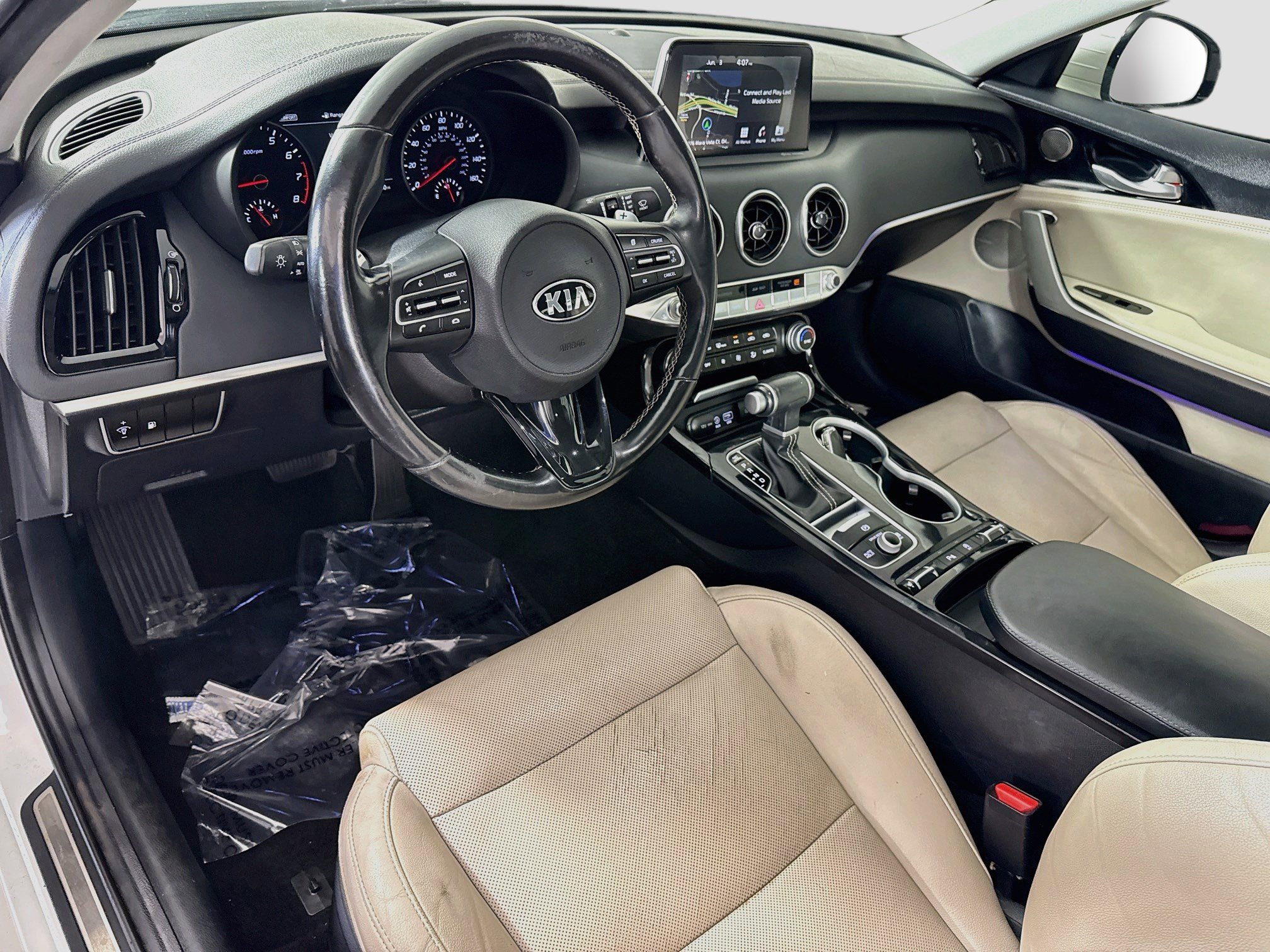 Used 2018 Kia Stinger Premium RWD image 23