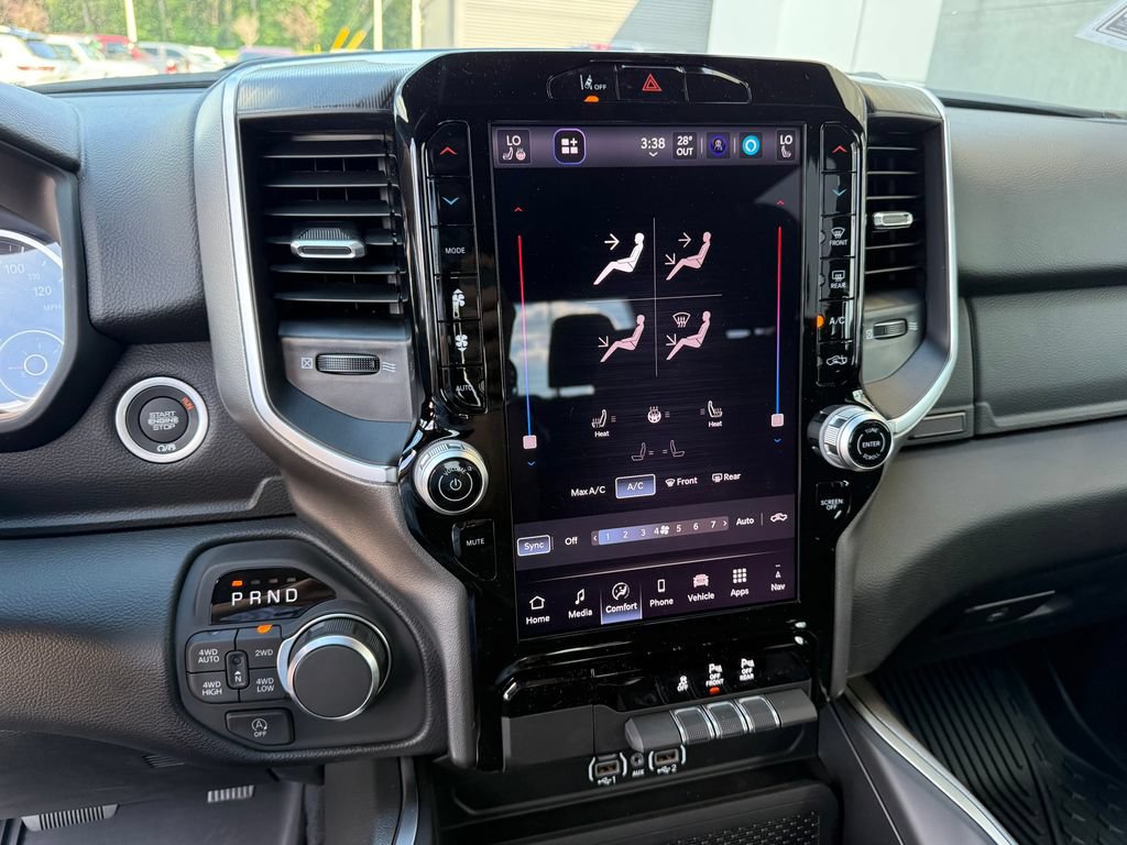 New 2026 RAM 1500 Big Horn AWD/4WD image 12