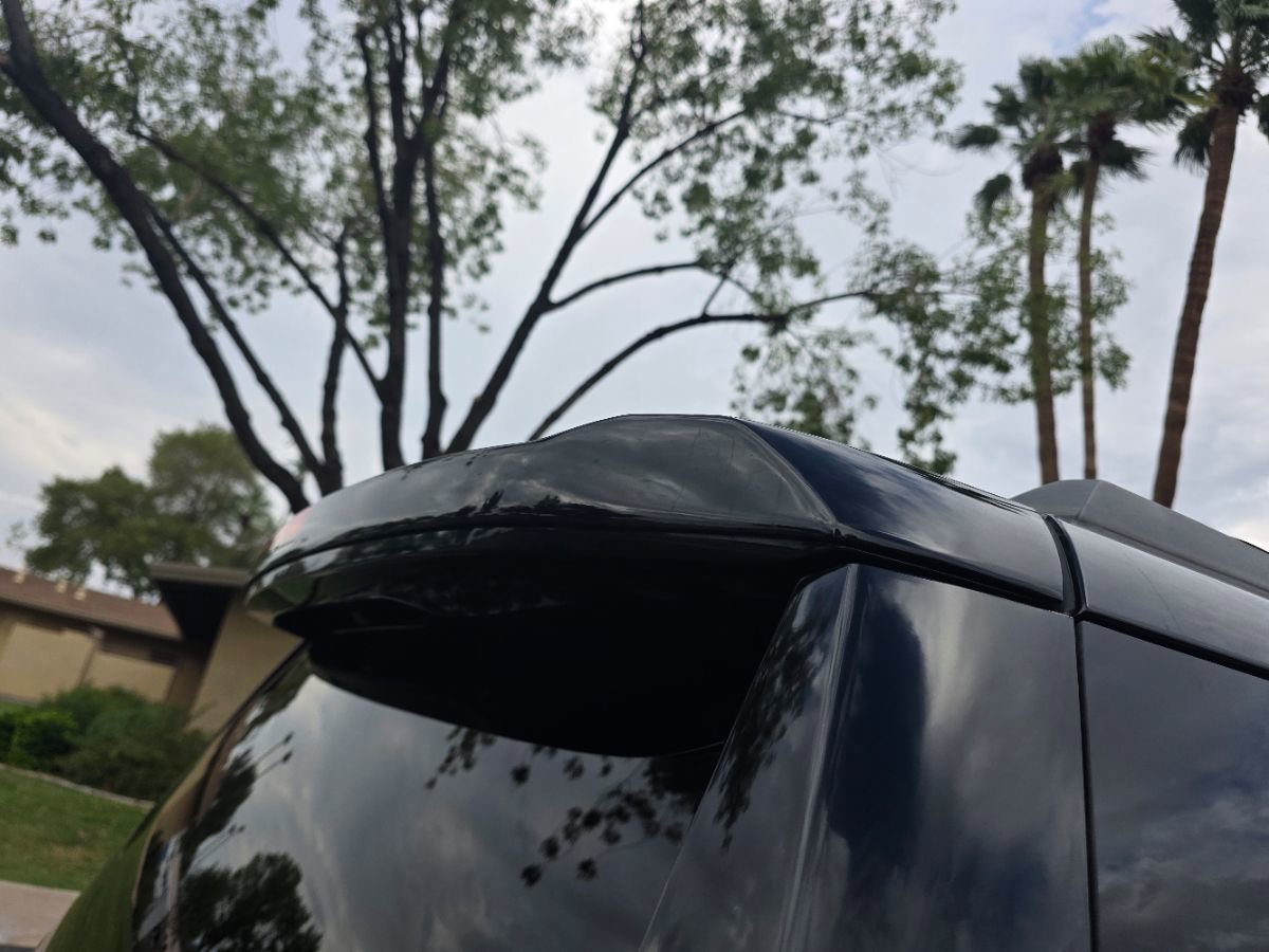 Used 2020 Chevrolet Suburban LT image 19