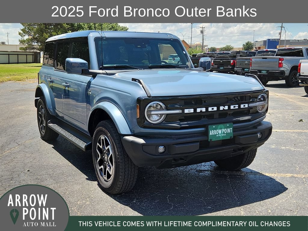 Used 2025 Ford Bronco Outer Banks AWD/4WD image 2