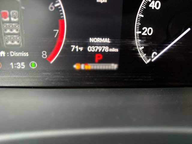 Used 2025 Honda Pilot Touring image 17