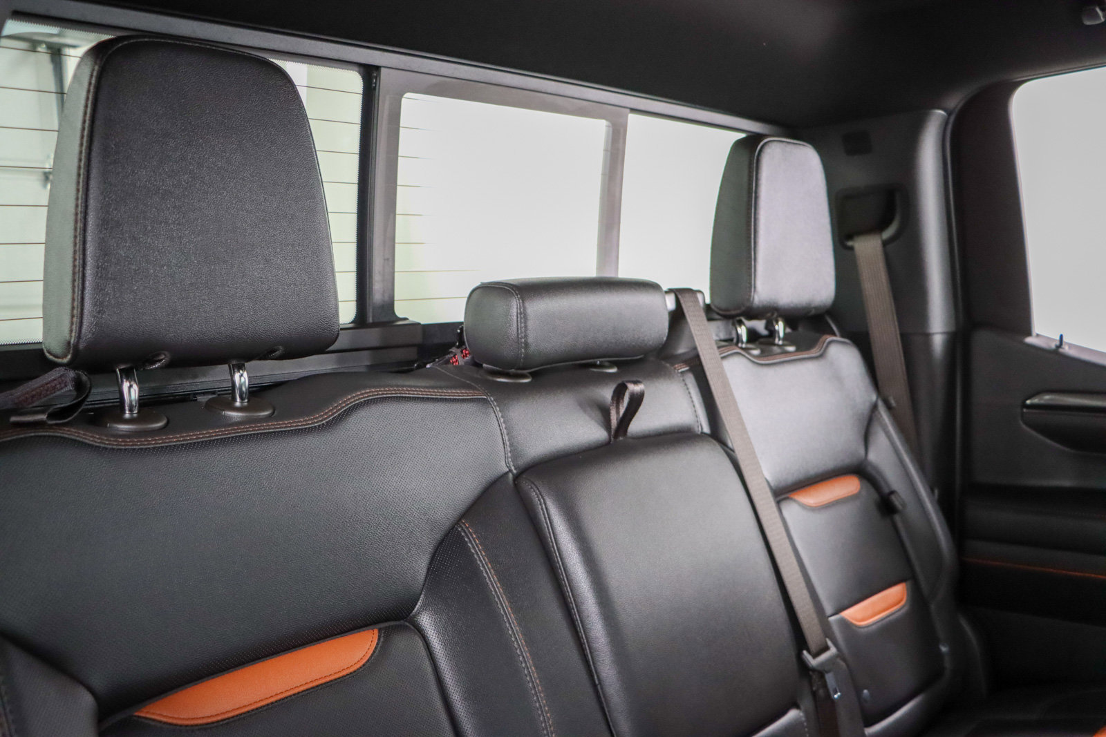 Used 2024 GMC Sierra 1500 AT4 w/ Technology Package image 32