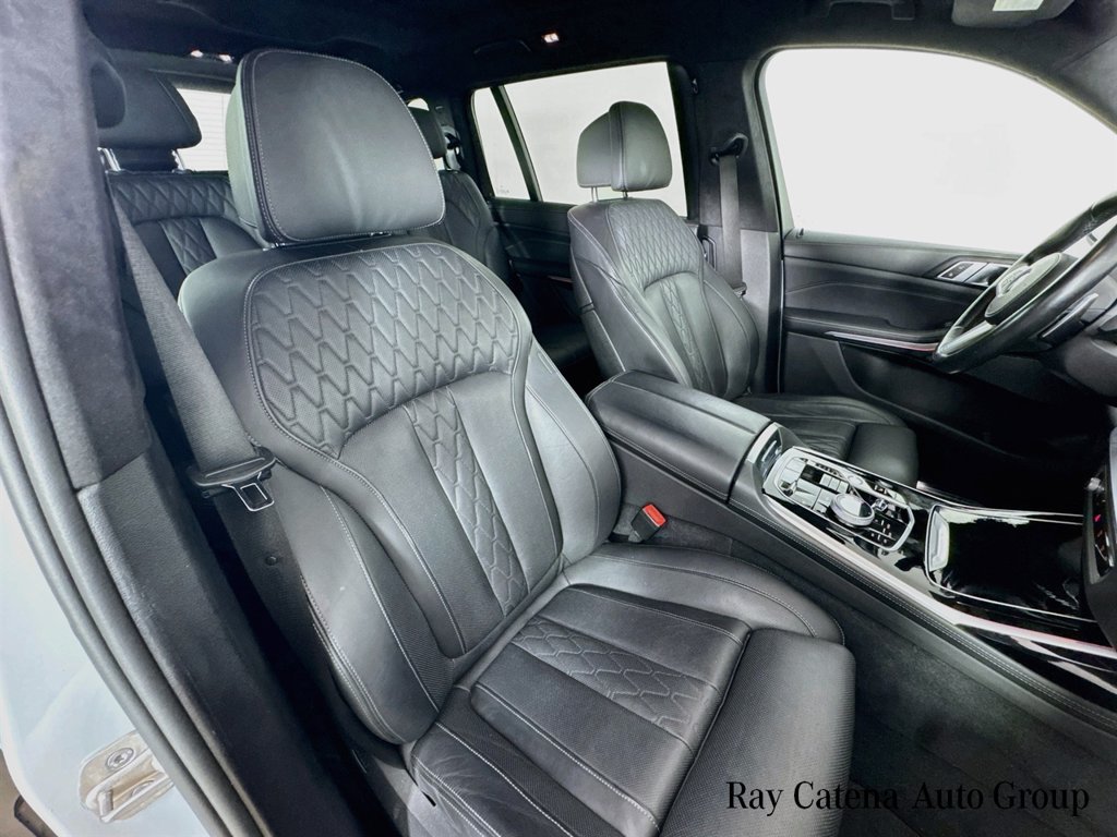 Used 2024 BMW X7 xDrive40i w/ Executive Package AWD/4WD image 31