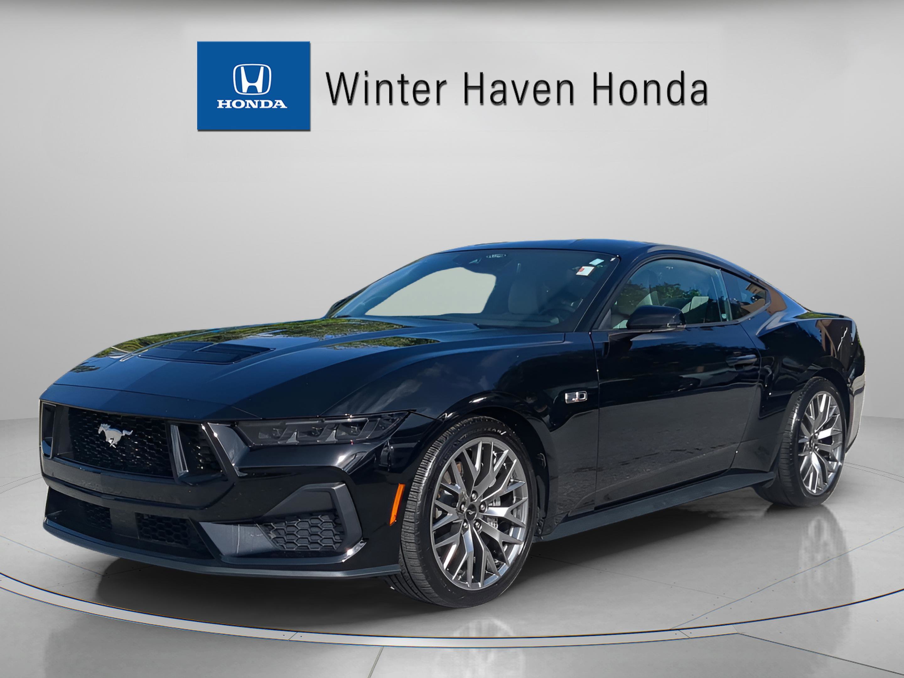 Used 2025 Ford Mustang GT Premium image 13