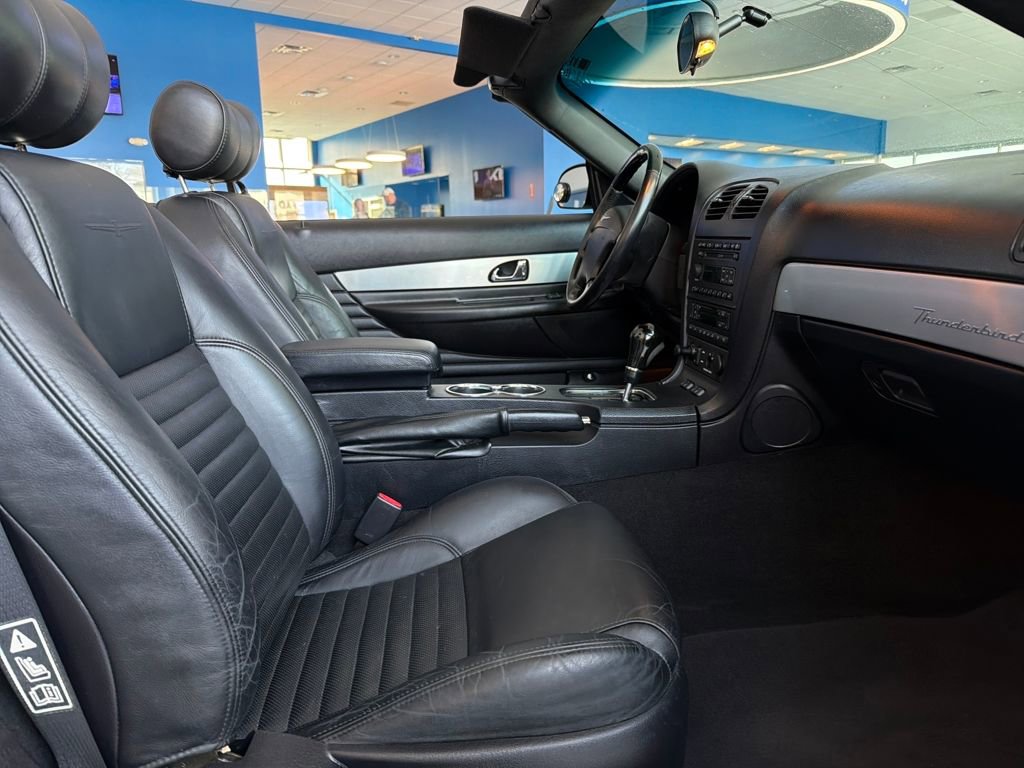 Used 2003 Ford Thunderbird image 24