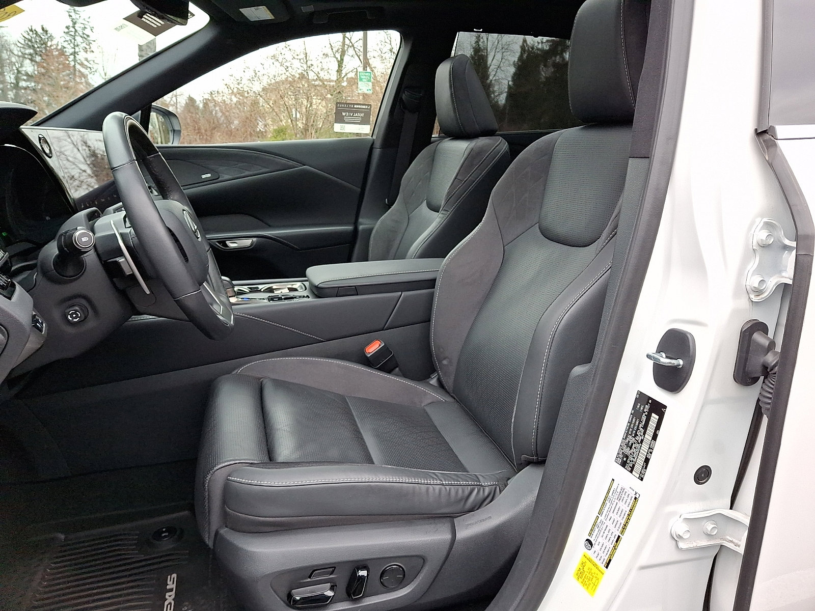 Certified 2024 Lexus RX 350 w/ Convenience Package image 14