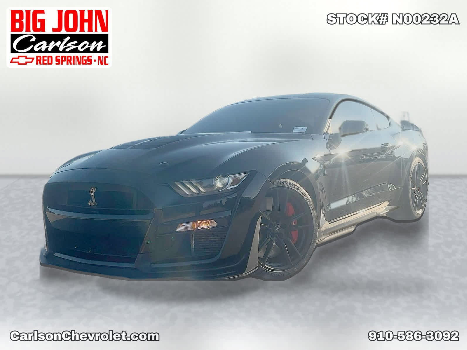 Used 2022 Ford Mustang Shelby GT500 w/ Technology Package RWD image 2