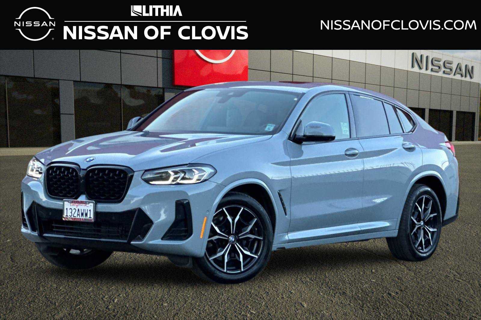 Used 2024 BMW X4 xDrive30i AWD/4WD image 1