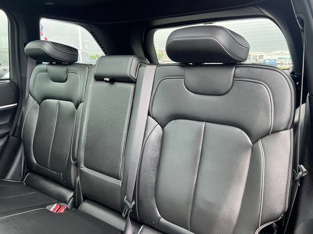 Certified 2025 Jeep Grand Cherokee Limited w/ Luxury Tech Group II AWD/4WD image 27