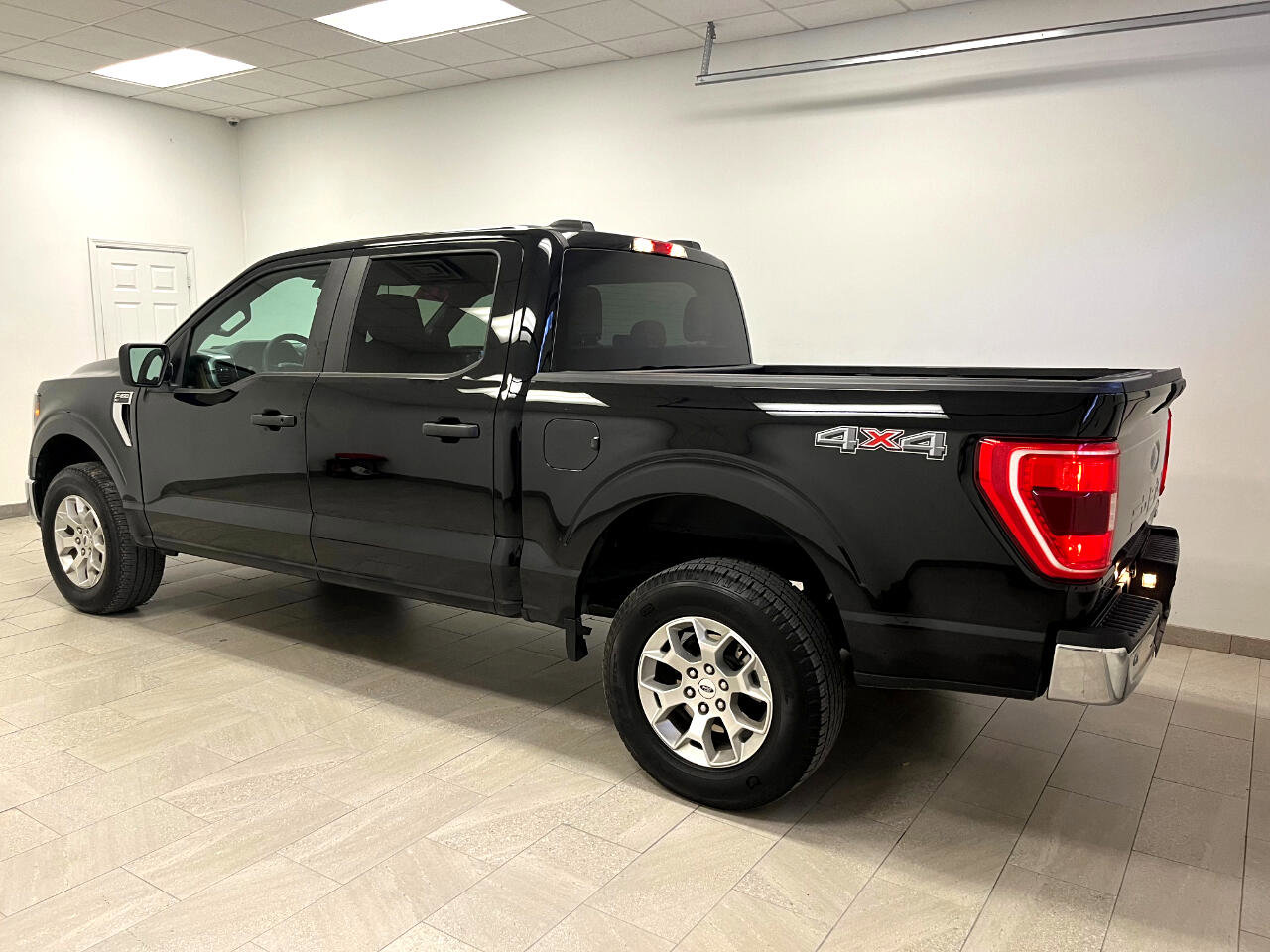 Used 2023 Ford F150 XLT image 6