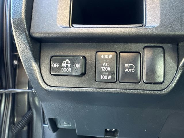 Used 2019 Toyota Tacoma Limited image 30