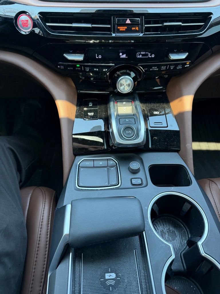 Certified 2024 Acura MDX SH-AWD w/ Technology Package image 18