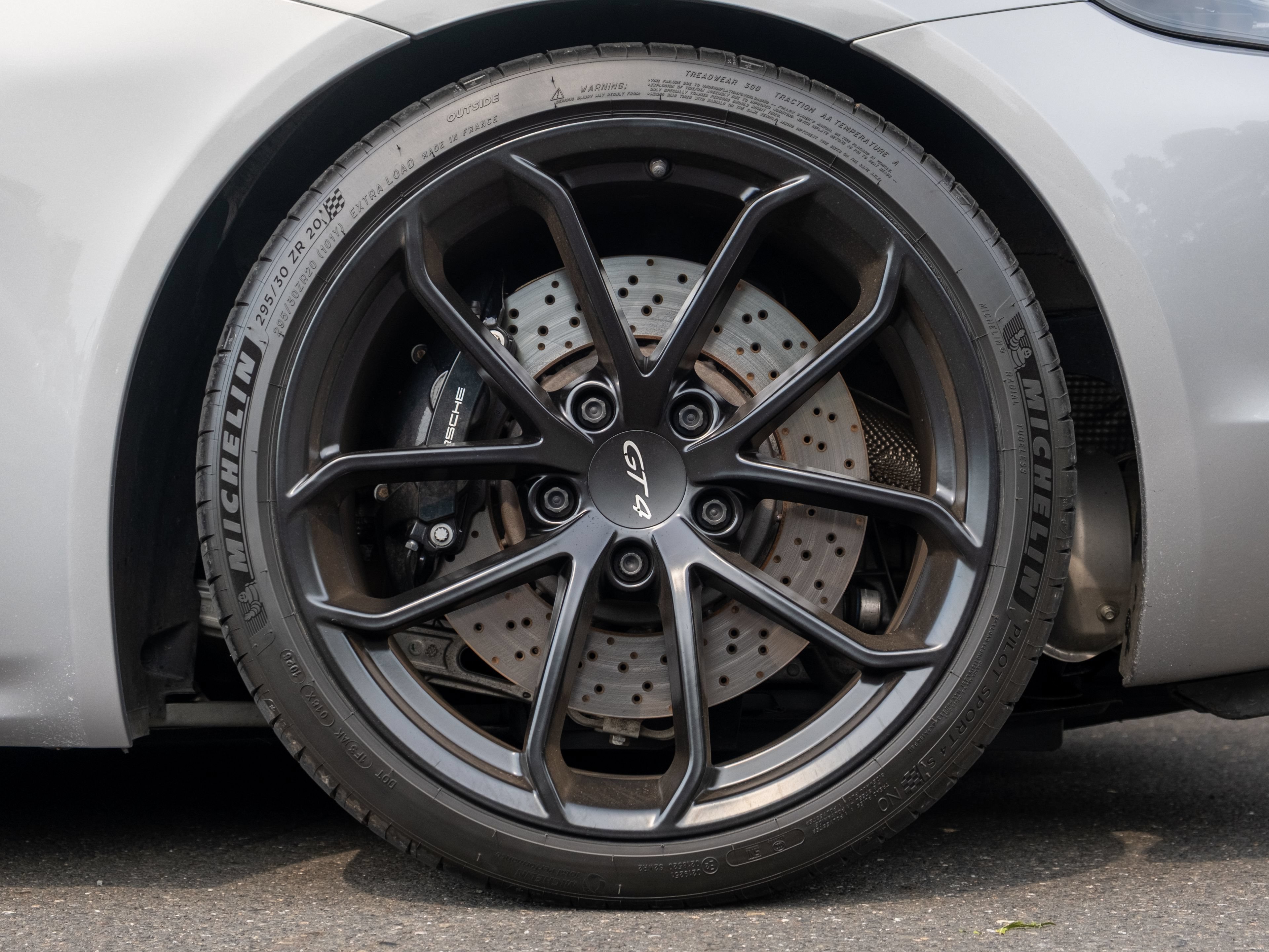 Certified 2021 Porsche 718 Cayman GT4 RWD image 13