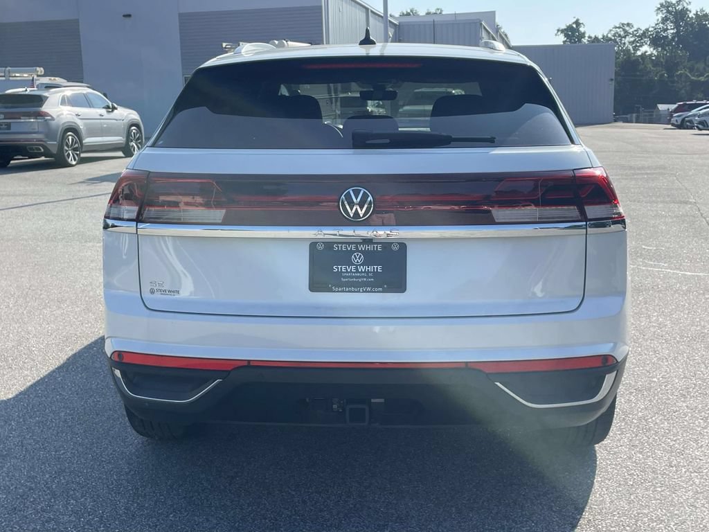 New 2026 Volkswagen Atlas Cross Sport SE FWD image 5