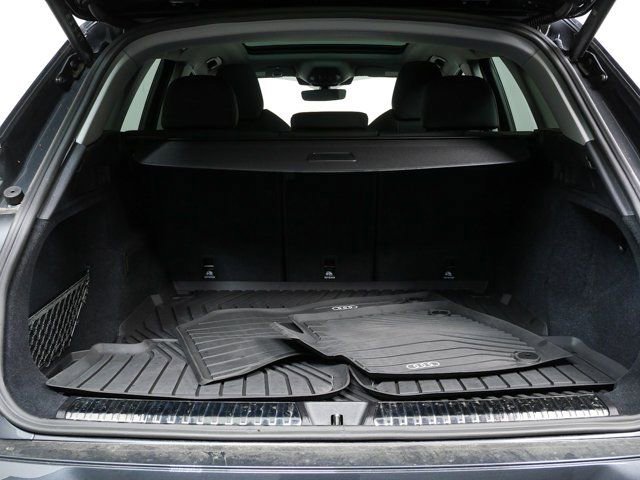 Used 2025 Audi Q5 Premium Plus w/ Premium Plus AWD/4WD image 28