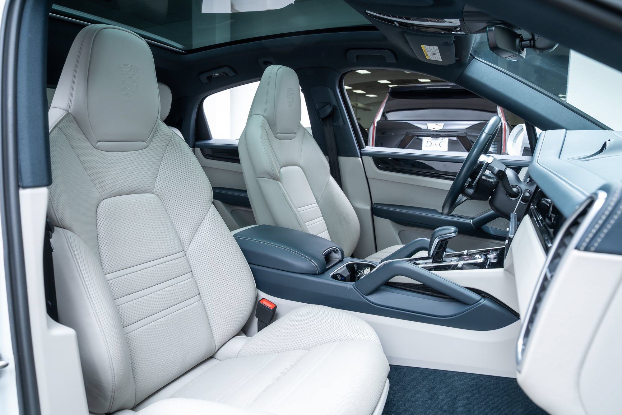 Used 2020 Porsche Cayenne S AWD/4WD image 24