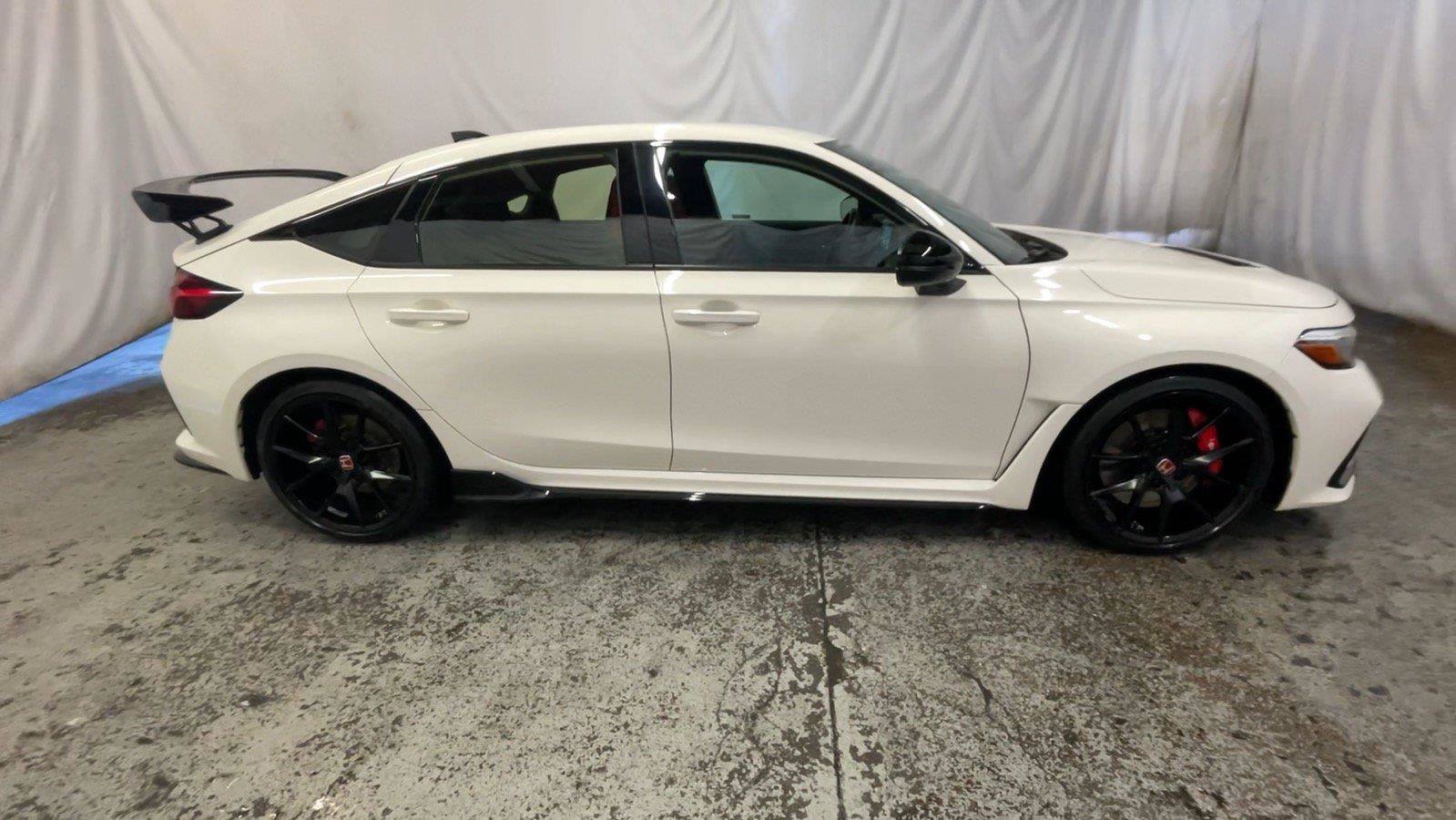 Used 2025 Honda Civic Type R image 5