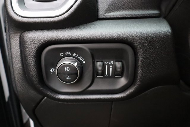 Used 2025 RAM 3500 Laramie image 15