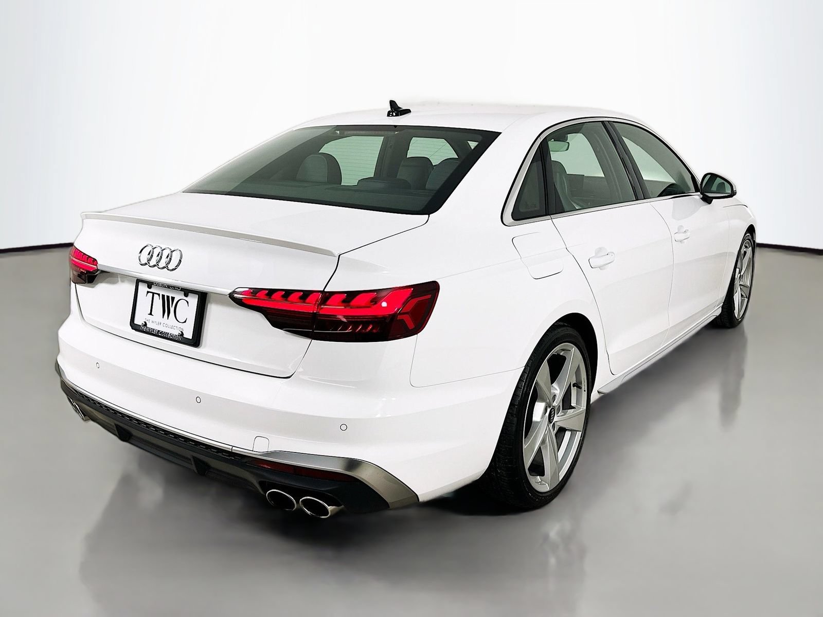 Used 2022 Audi S4 Premium Plus AWD/4WD image 5
