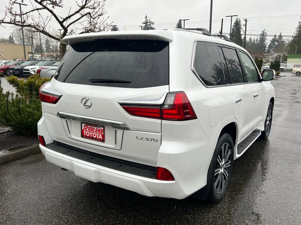 Used 2021 Lexus LX 570 4WD w/ Luxury Package image 7