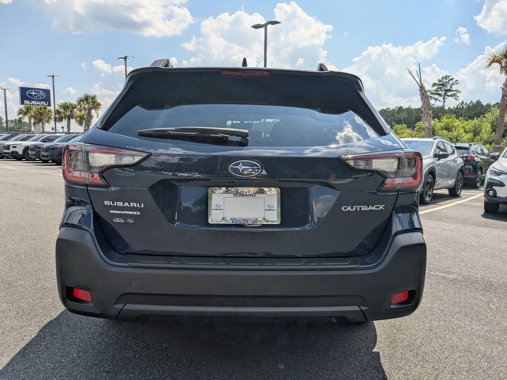 Used 2025 Subaru Outback Premium AWD/4WD image 5