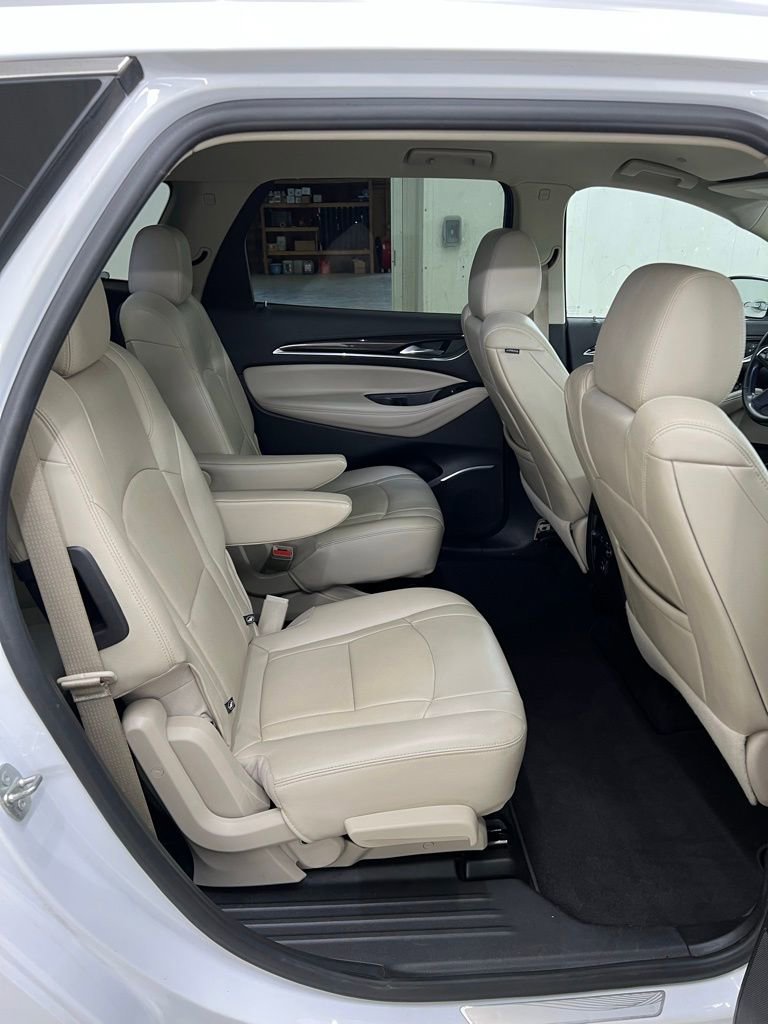 Used 2021 Buick Enclave Essence AWD/4WD image 9