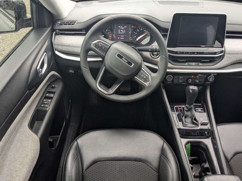 Used 2022 Jeep Compass Latitude AWD/4WD image 18