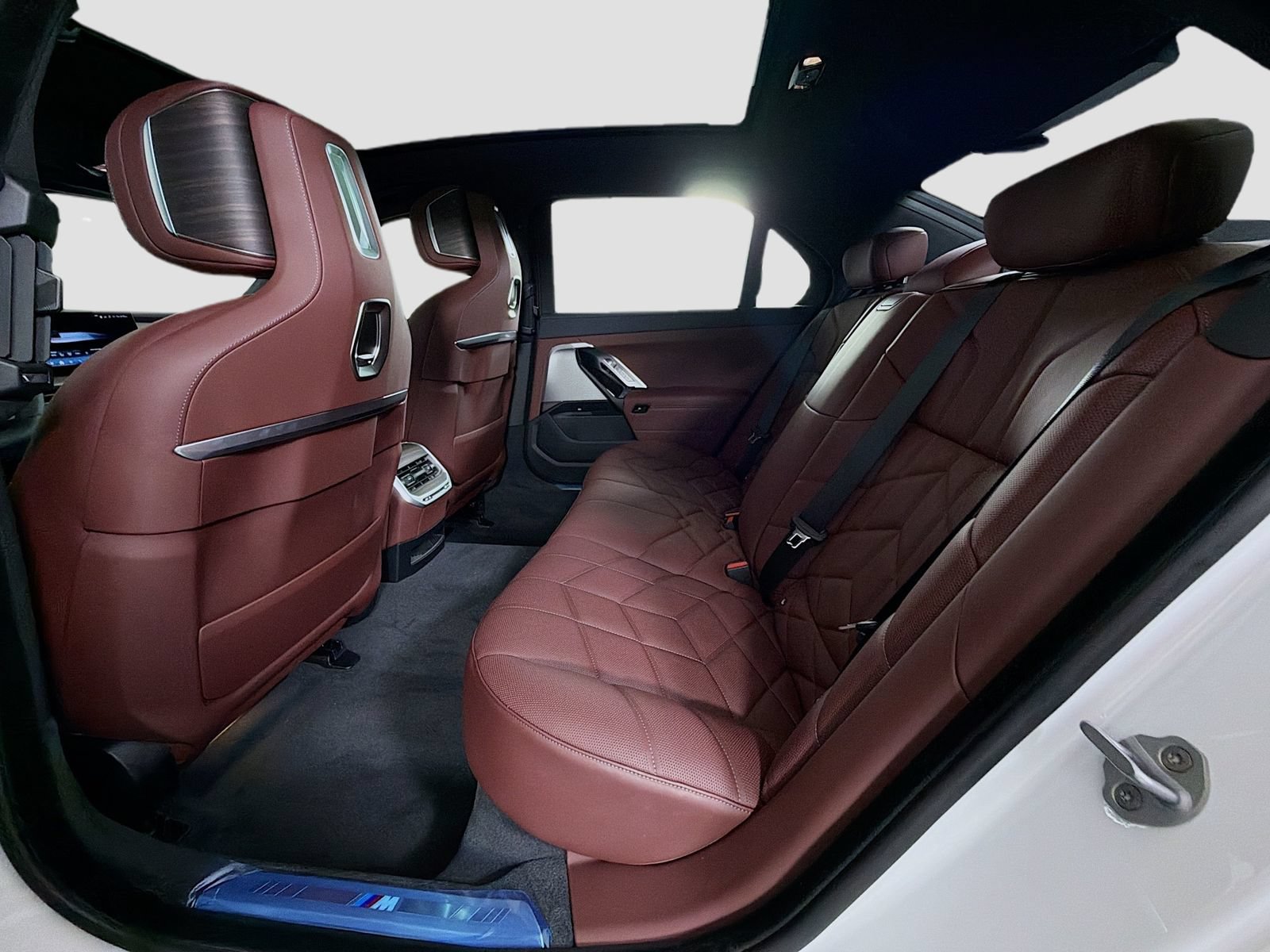 New 2026 BMW 740i xDrive AWD/4WD image 25