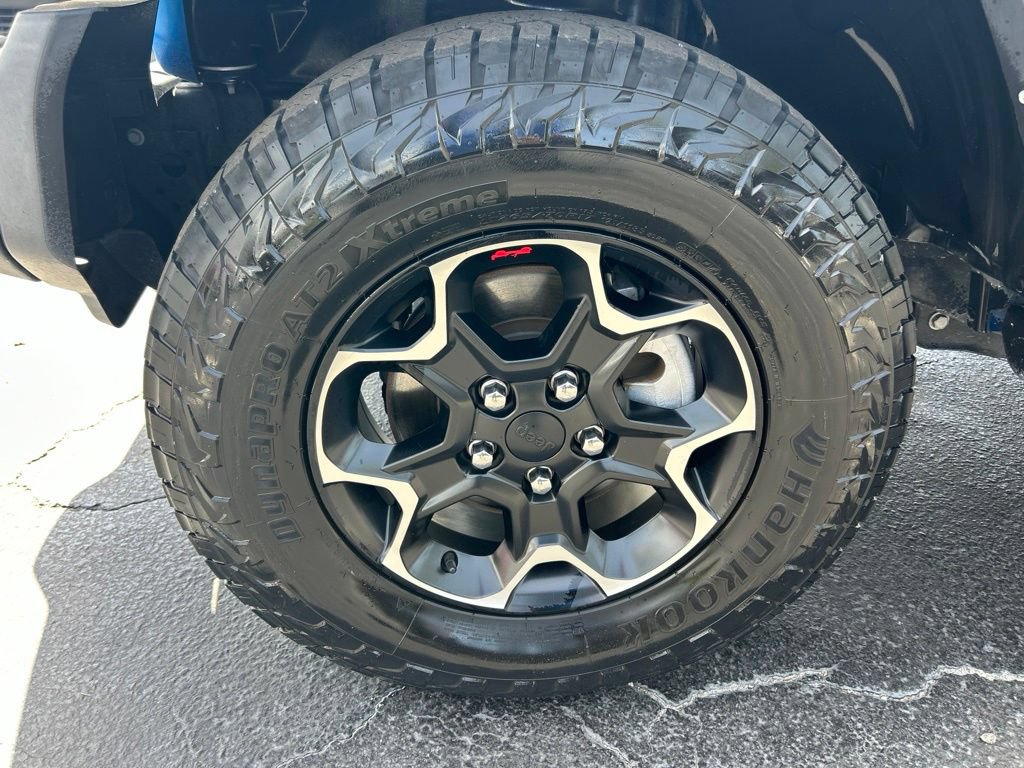 Used 2021 Jeep Wrangler Sport AWD/4WD image 17