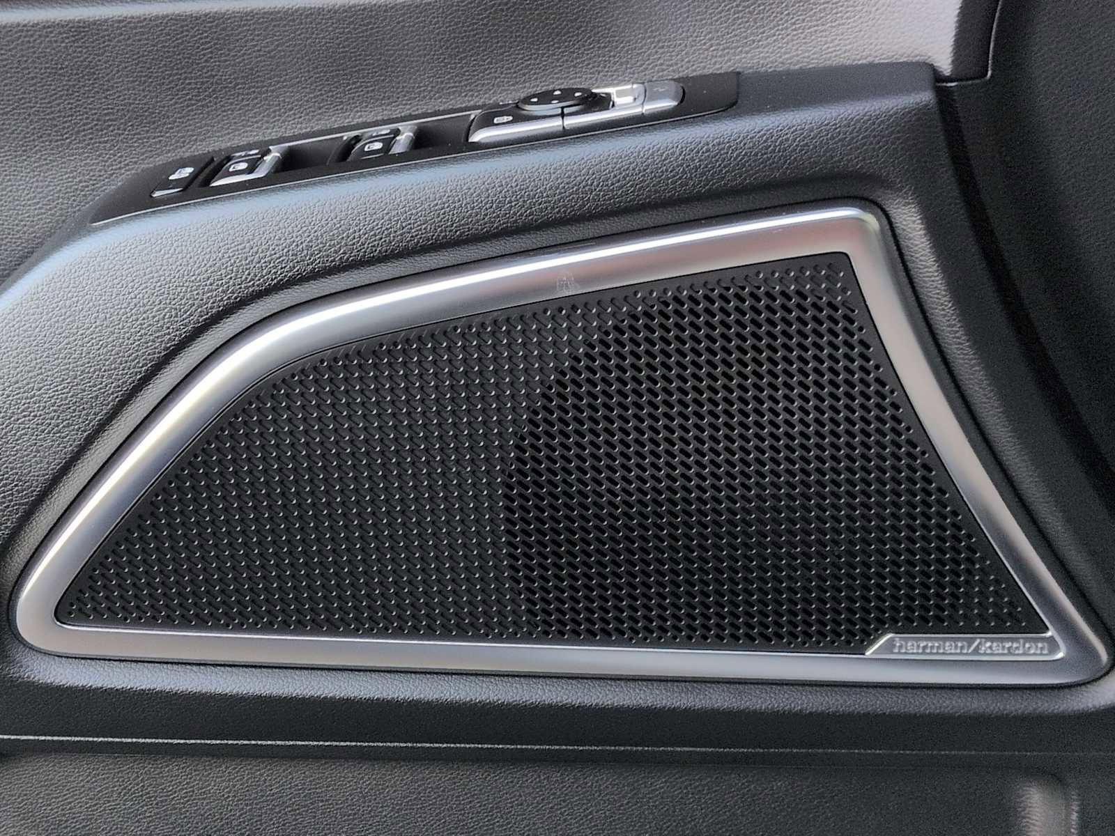 Used 2024 Kia Telluride SX Prestige X-Pro image 33