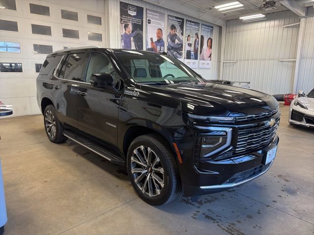 Used 2025 Chevrolet Tahoe High Country image 4