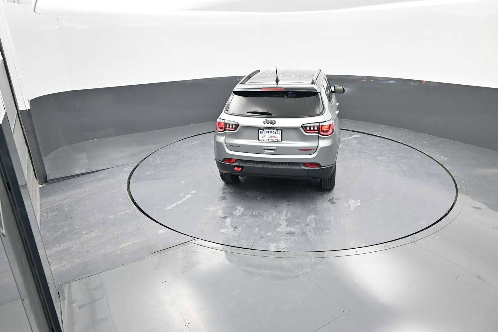 Used 2023 Jeep Compass Trailhawk image 31