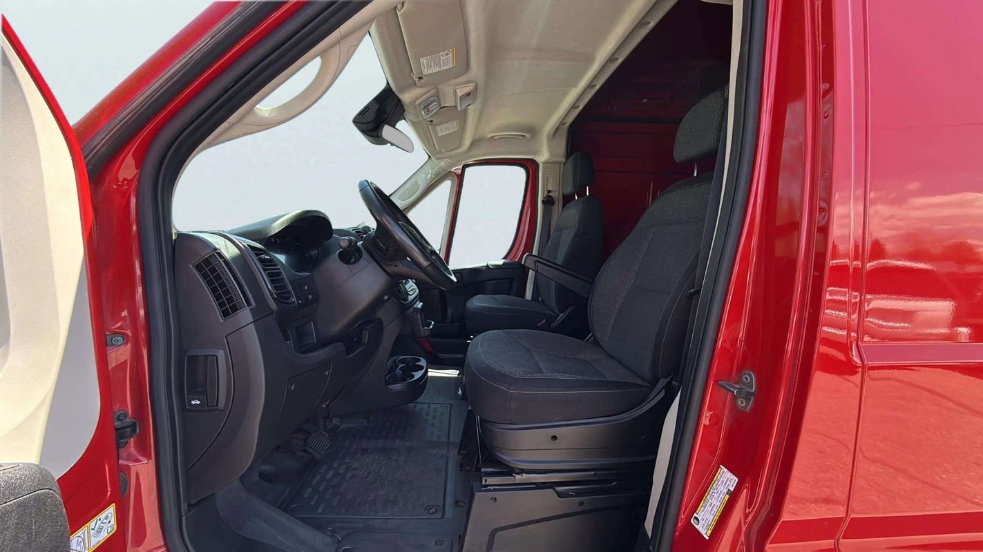 Used 2022 RAM ProMaster 2500 w/ Driver Convenience Group FWD image 14