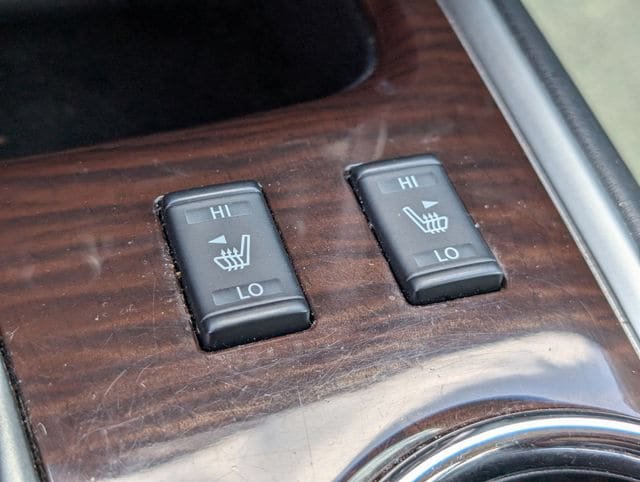 Used 2015 Nissan Pathfinder SL w/ SL Tech Package FWD image 19