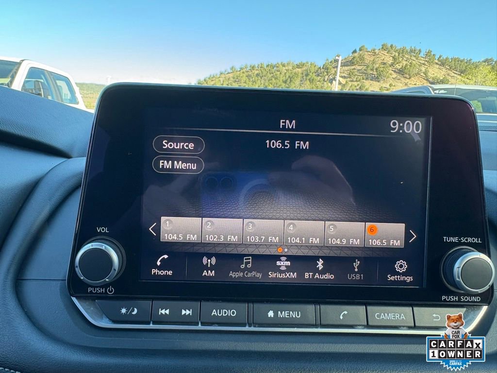 Used 2025 Nissan Rogue SV image 17