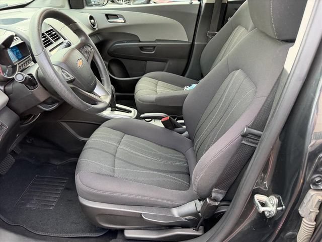 Used 2015 Chevrolet Sonic LT FWD image 7