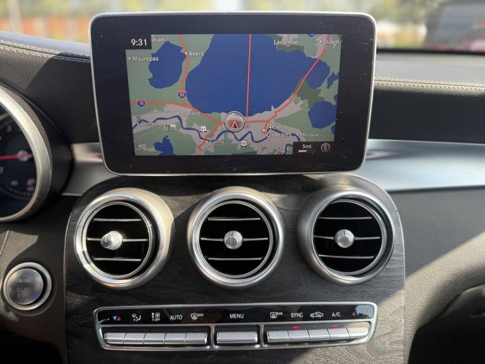 Used 2017 Mercedes-Benz GLC 300 4MATIC Coupe image 30