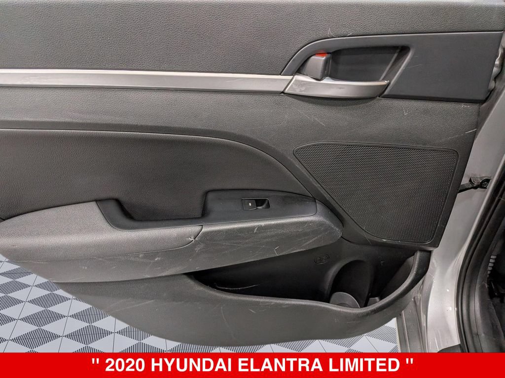 Used 2020 Hyundai Elantra Limited w/ Cargo Package (C1) FWD image 27