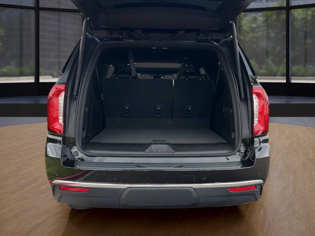 Used 2023 GMC Yukon XL SLT w/ SLT Luxury Package image 10