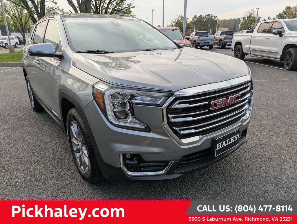 Used 2023 GMC Terrain SLT w/ Infotainment Package II image 1