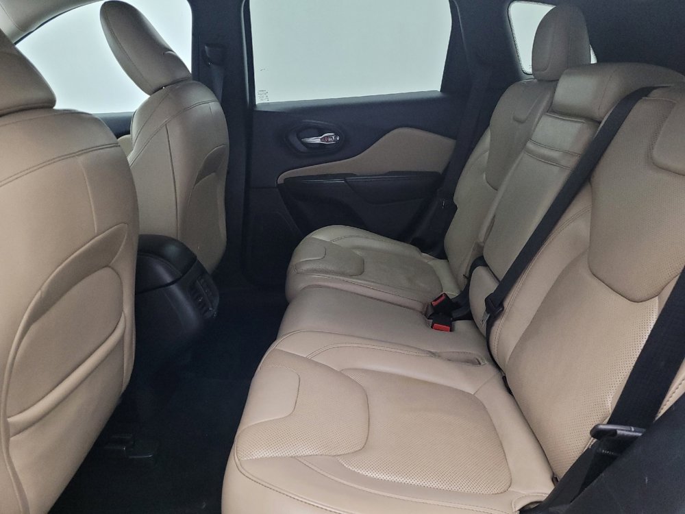 Used 2016 Jeep Cherokee Limited w/ Luxury Group image 18