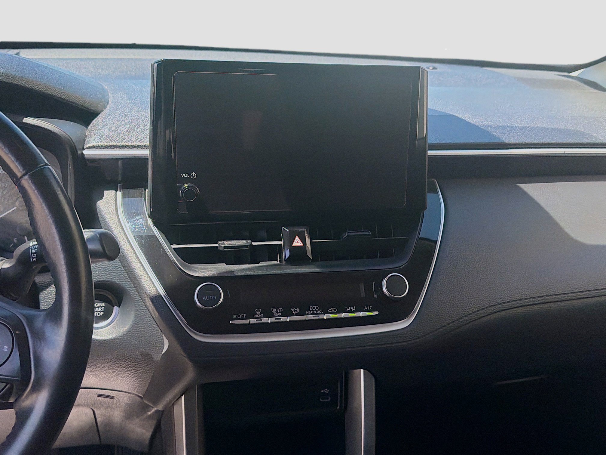 Used 2023 Toyota Corolla Cross LE FWD image 12