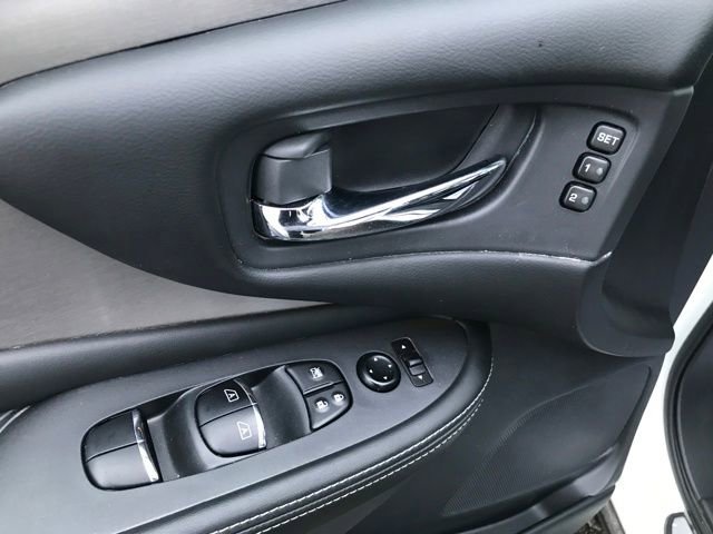 Used 2023 Nissan Murano SL image 18