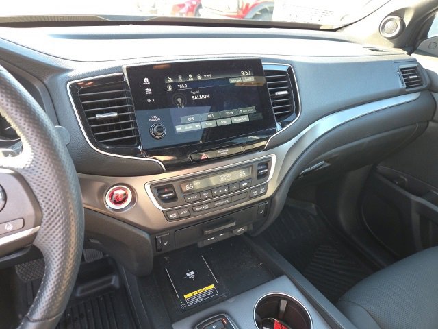 Used 2025 Honda Passport EX-L image 13