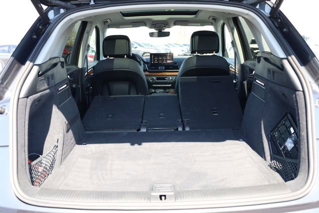 Used 2023 Audi Q5 2.0T Premium w/ Convenience Package image 29